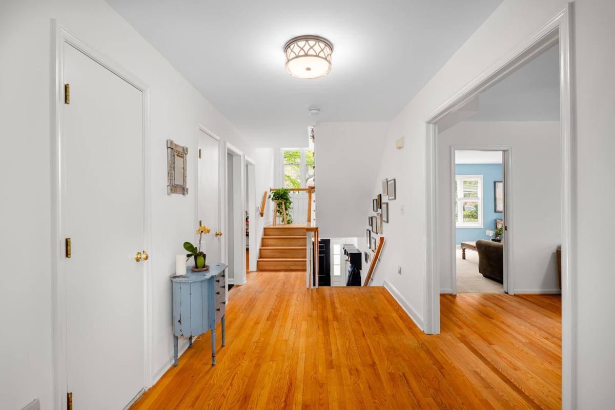 House for rent at 1202 Edgevale Rd, Silver Spring, MD 20910