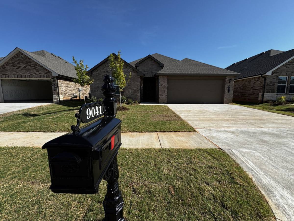 House for rent at 9041 NW 149th Terrace, Yukon, OK 73099