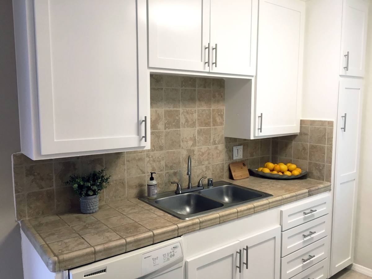Apartment for rent at 14600 Magnolia Blvd, Sherman Oaks, CA 91403