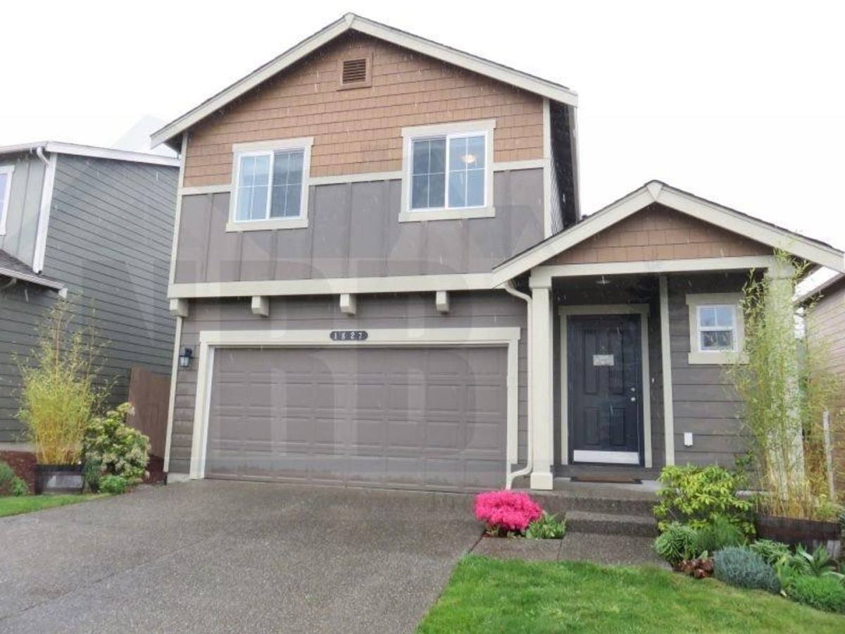 House for rent at 1827 199th St E, Spanaway, WA 98387