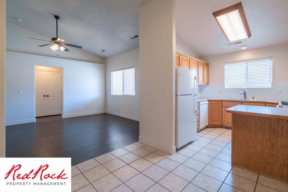 Townhouse for rent at 45 W Center St, Ivins, UT 84738