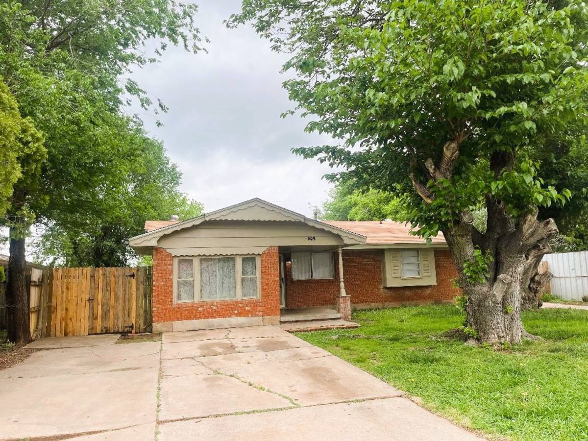 Apartment for rent at 2608 Queensbuyr, Oklahoma City, OK 73160