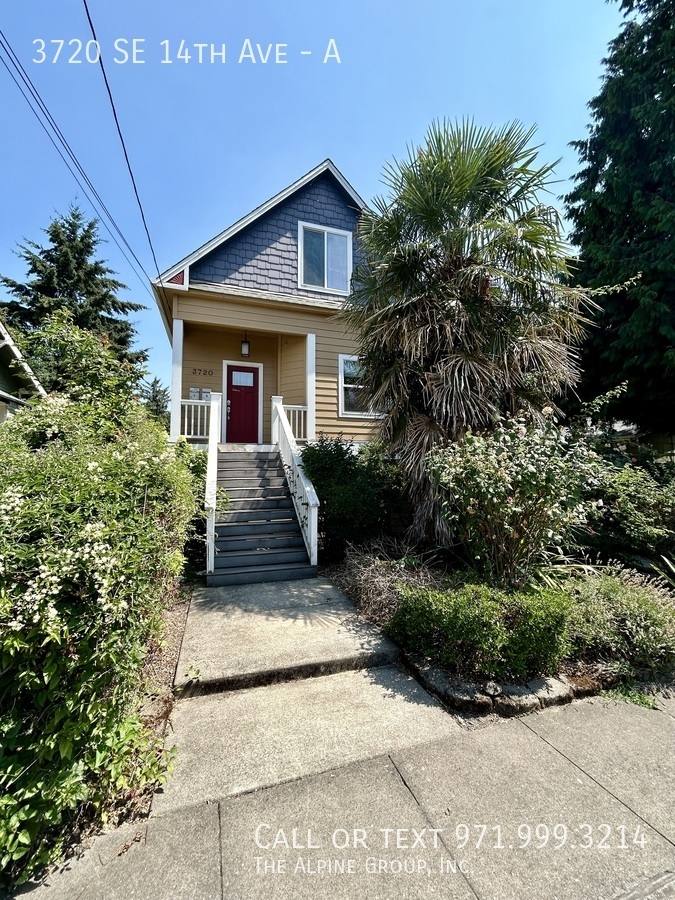 Apartment for rent at 3720 SE 14th Ave #A, Portland, OR 97202