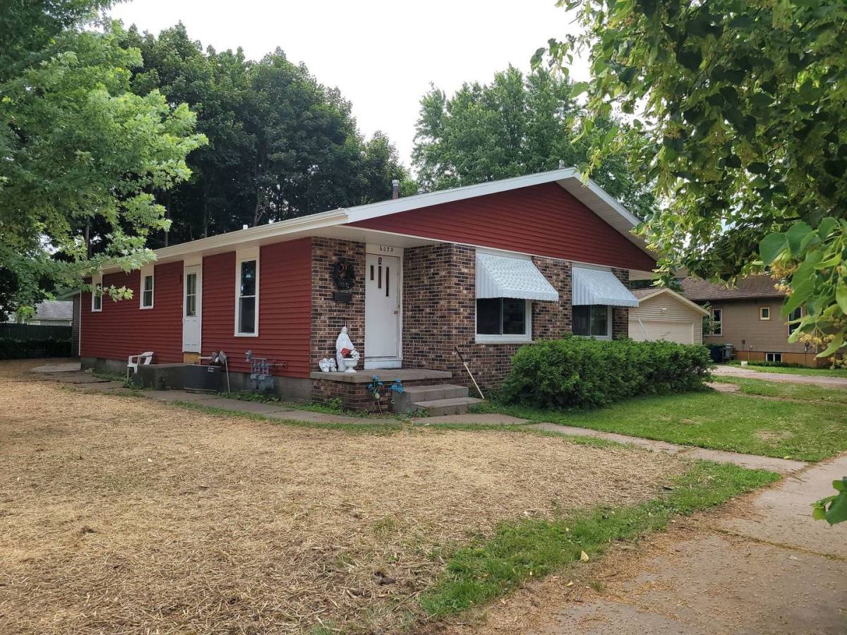 607 Seymour St, Wausau, WI 54403