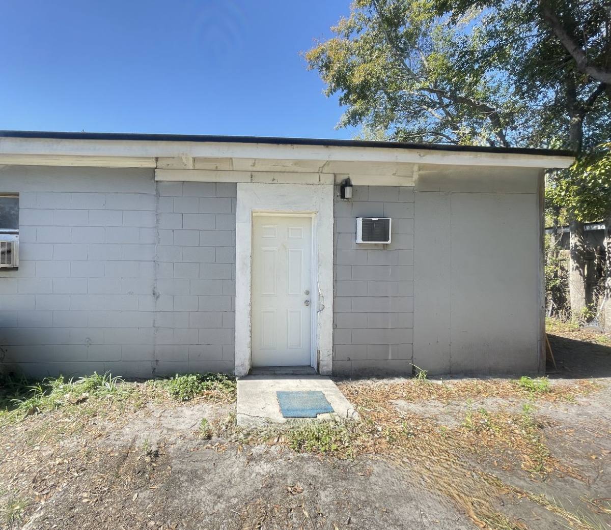 Apartment for rent at 10603 Briarcliff Rd E, Jacksonville, FL 32218