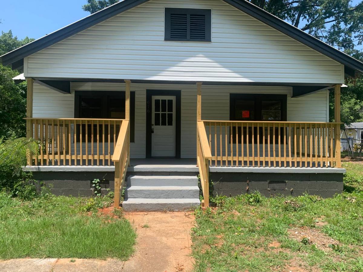 616 Eastwood Ave, Talladega, AL 35160