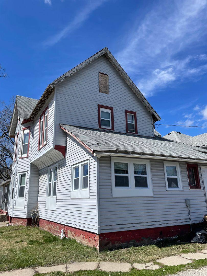 Apartment for rent at 318 S Green St, Crawfordsville, IN 47933