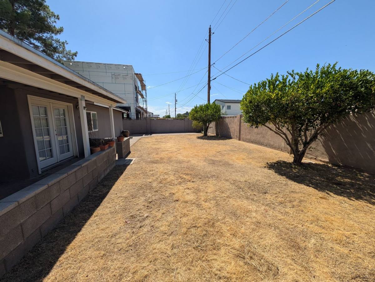 House for rent at 4502 E Glenrosa Ave, Phoenix, AZ 85018