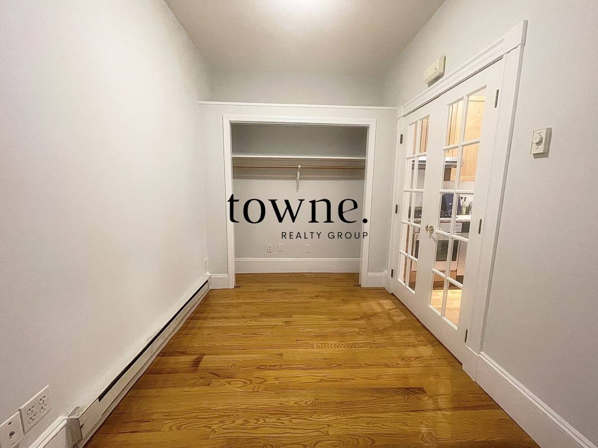Apartment for rent at 88 W Cedar St, Boston, MA 02114
