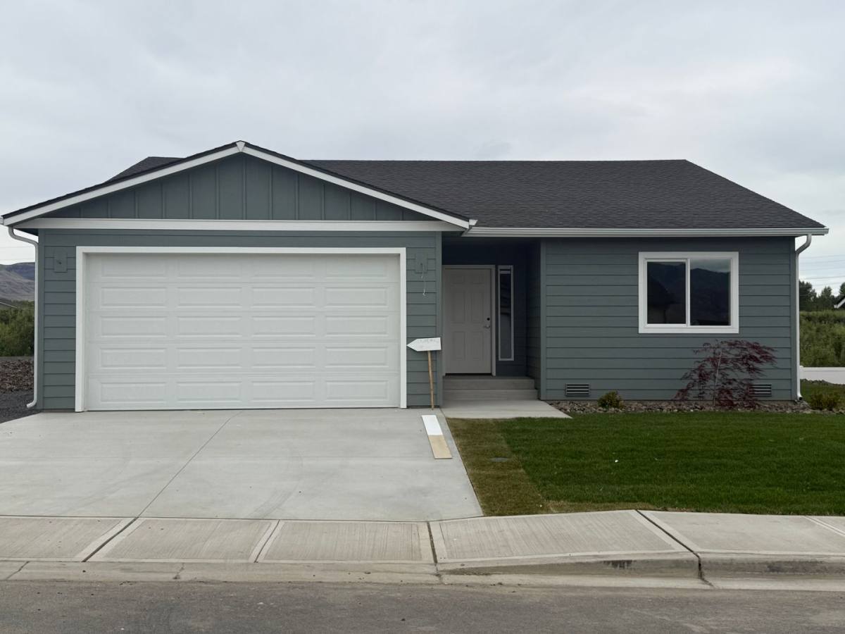 345 S Newton Ave, East Wenatchee, WA 98802