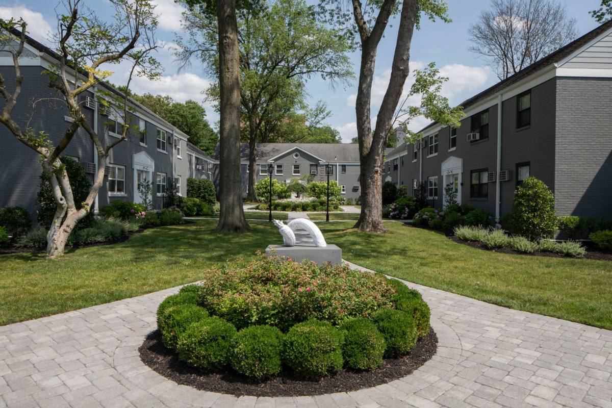 Apartment for rent at 405 - 425 Broad Ave, Leonia, NJ 07605
