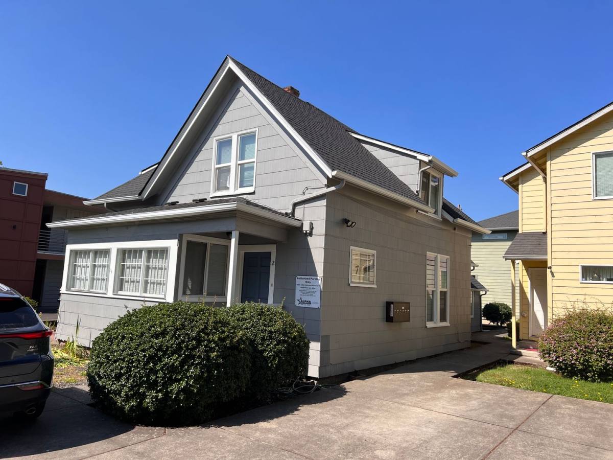 Apartment for rent at 1630 Patterson, Eugene, OR 97401