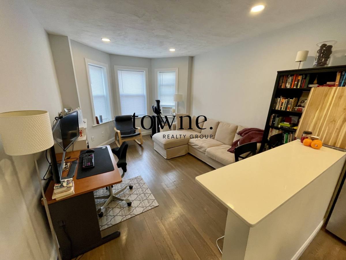 Apartment for rent at 102 Queensberry St, Boston, MA 02215
