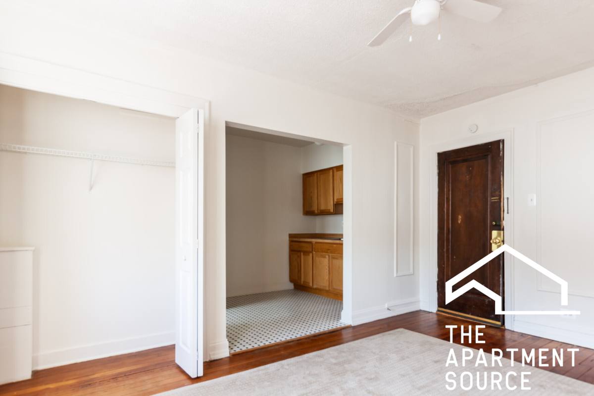 Apartment for rent at 4531 N Ashland Ave, Chicago, IL 60640