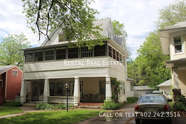 Apartment for rent at 3228 R St #4, Lincoln, NE 68503