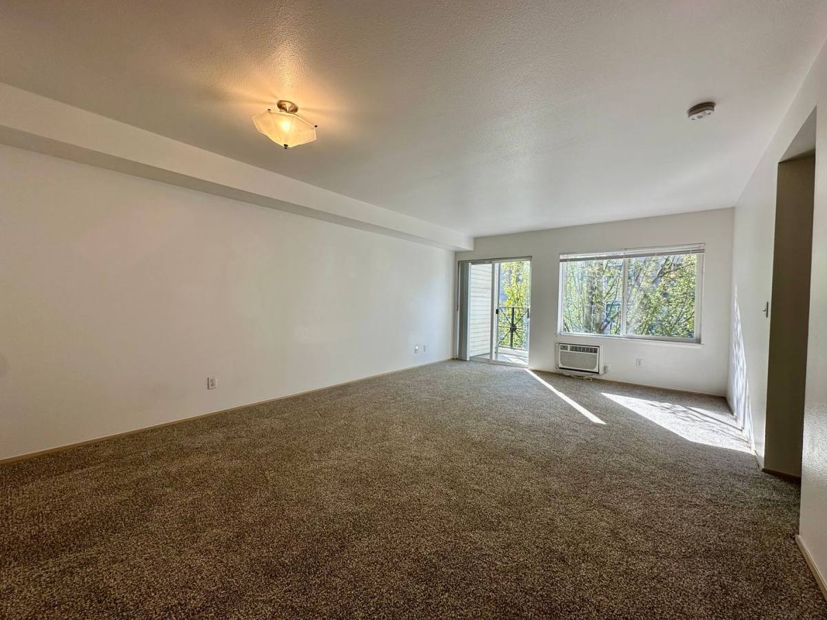 Apartment for rent at 3230 Eastlake Ave E, Seattle, WA 98102