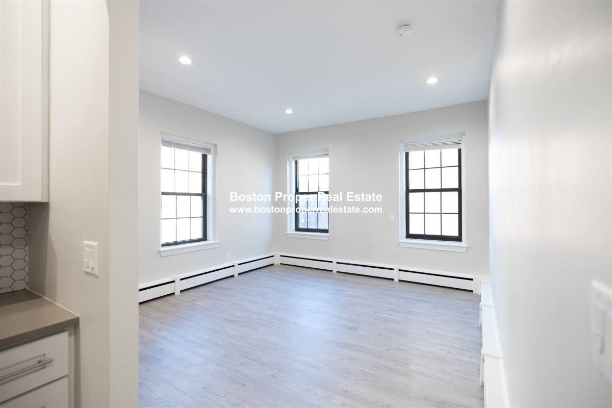 Apartment for rent at 158 Saint Botolph #6, Boston, MA 02116