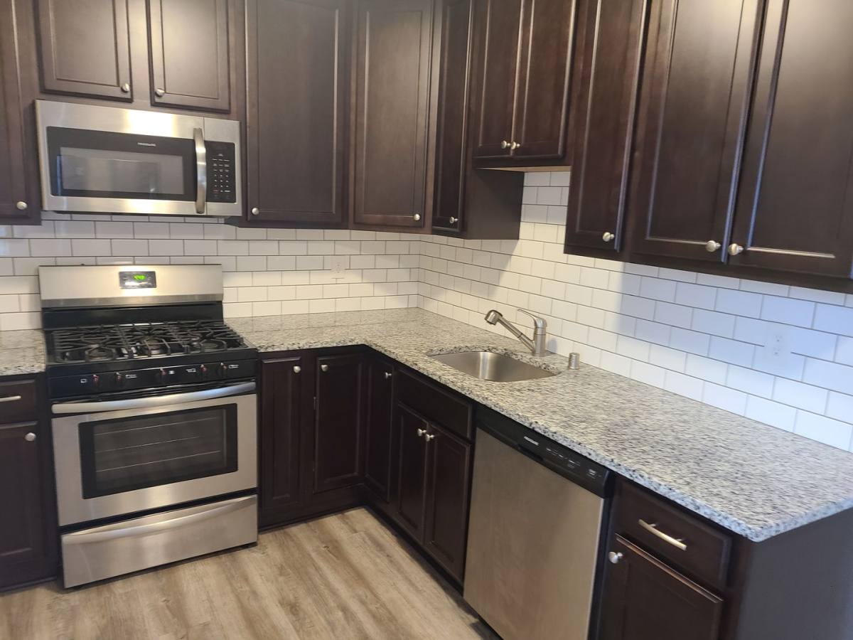 Apartment for rent at 1621 Taylor St NE, Minneapolis, MN 55413