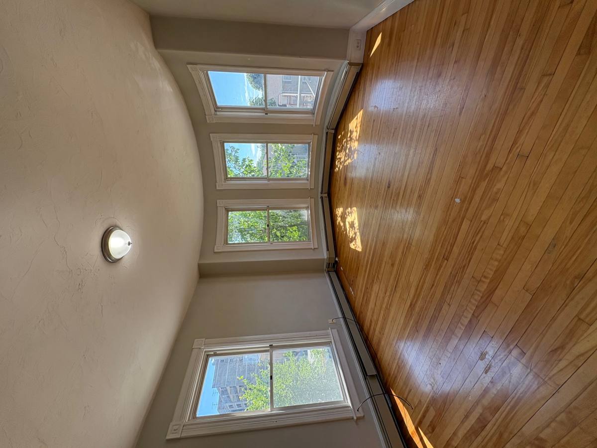Apartment for rent at 10 Lancaster St #2L, Worcester, MA 01609