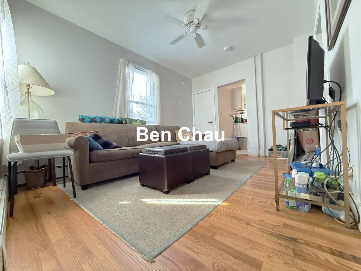 Apartment for rent at 131 Summer St #1B, Somerville, MA 02143
