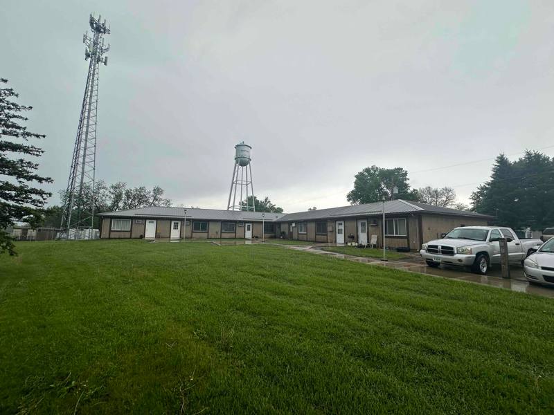 Apartment for rent at 467 4th Ave, Ashton, IA 51232