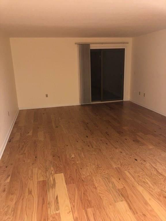 Apartment for rent at 59 School St, Northborough, MA 01532
