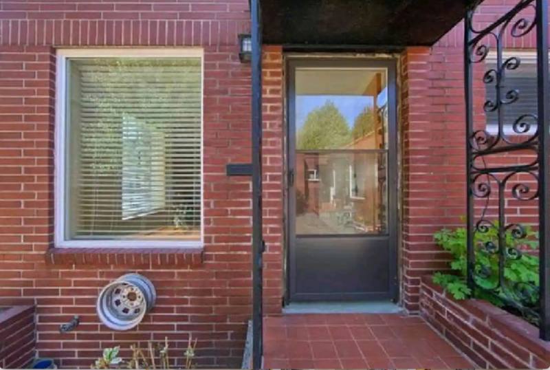 Apartment for rent at 2243 NW Flanders St #2, Portland, OR 97210