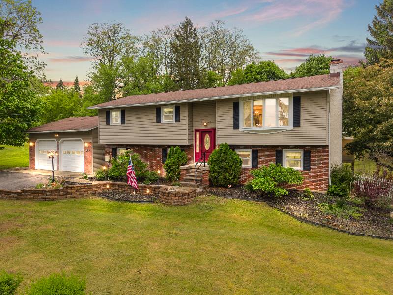 House for rent at 4998 Rockefeller Rd, Auburn, NY 13021
