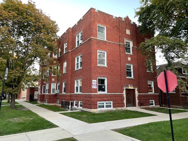 Apartment for rent at 3357 N Monticello, Chicago, IL 60618