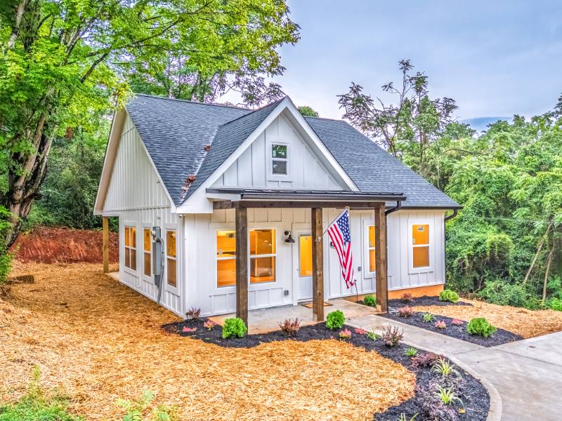 House for rent at 8706 Highland View Rd, Knoxville, TN 37938
