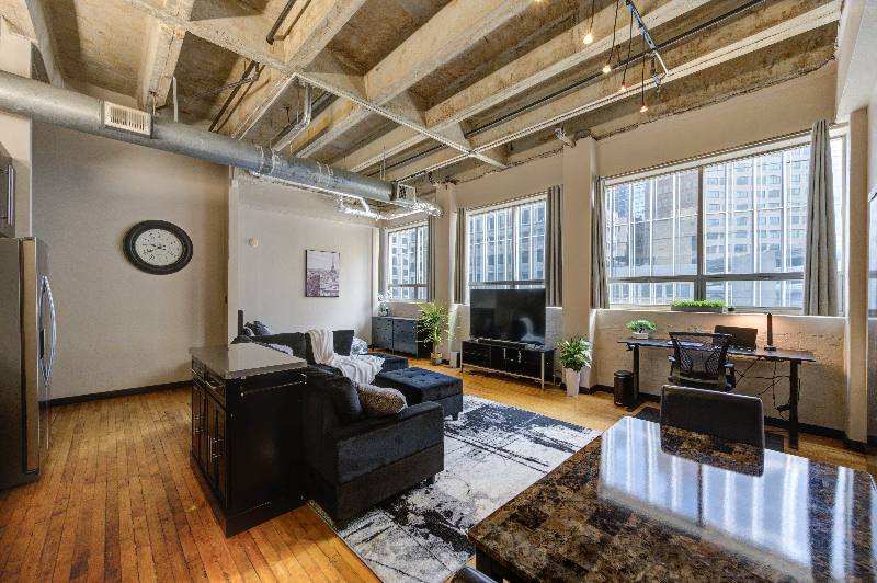 Apartment for rent at 705 Main St #417, Houston, TX 77002