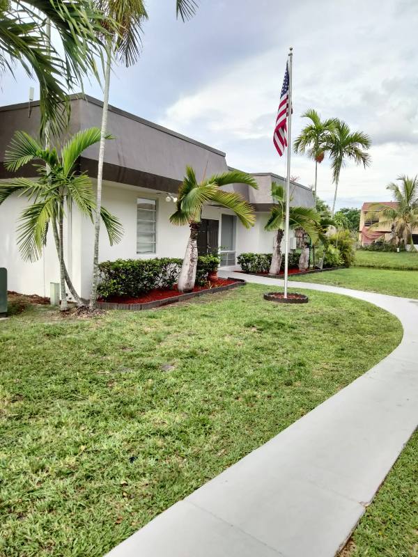 Condo for rent at 10395 N Kendall Dr, Miami, FL 33176
