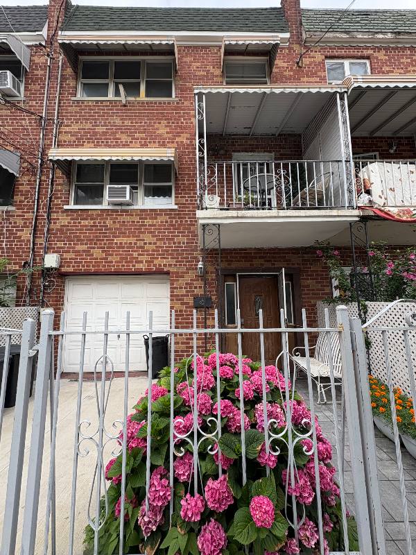 Apartment for rent at 726 Soundview #3, Bronx, NY 10473
