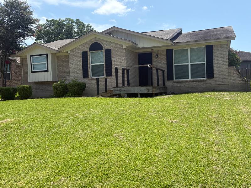 House for rent at 212 Cape Conroe Dr, Montgomery, TX 77356