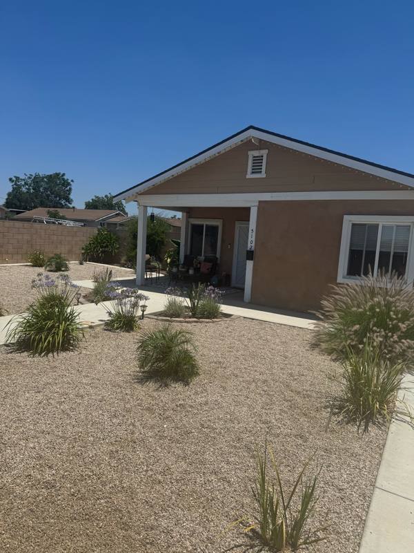 House for rent at 5102 Etiwanda Ave, Mira Loma, CA 91752