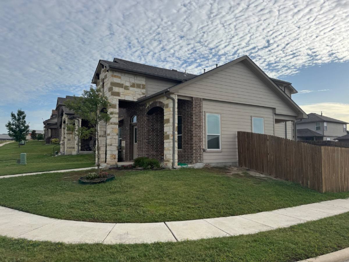 House for rent at 125 Windfield Path, San Marcos, TX 78666