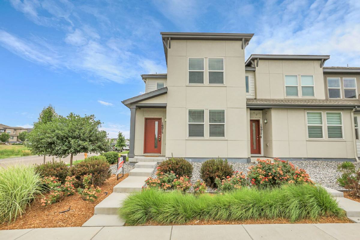 Townhouse for rent at 16075 E Elk Place, Denver, CO 80239