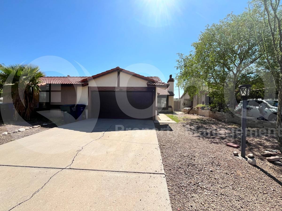 House for rent at 1727 W Elm St, Phoenix, AZ 85015