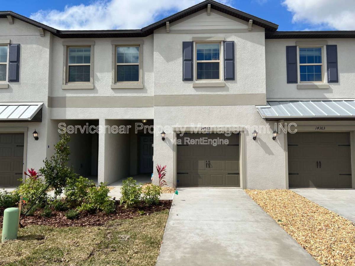 Townhouse for rent at 14365 Easy Goer St, Sun City Center, FL 33573