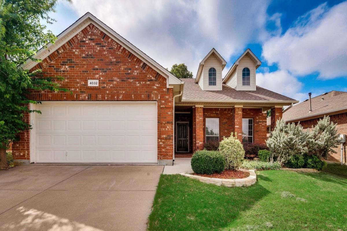 House for rent at 4032 Martinsburg Dr, Keller, TX 76244
