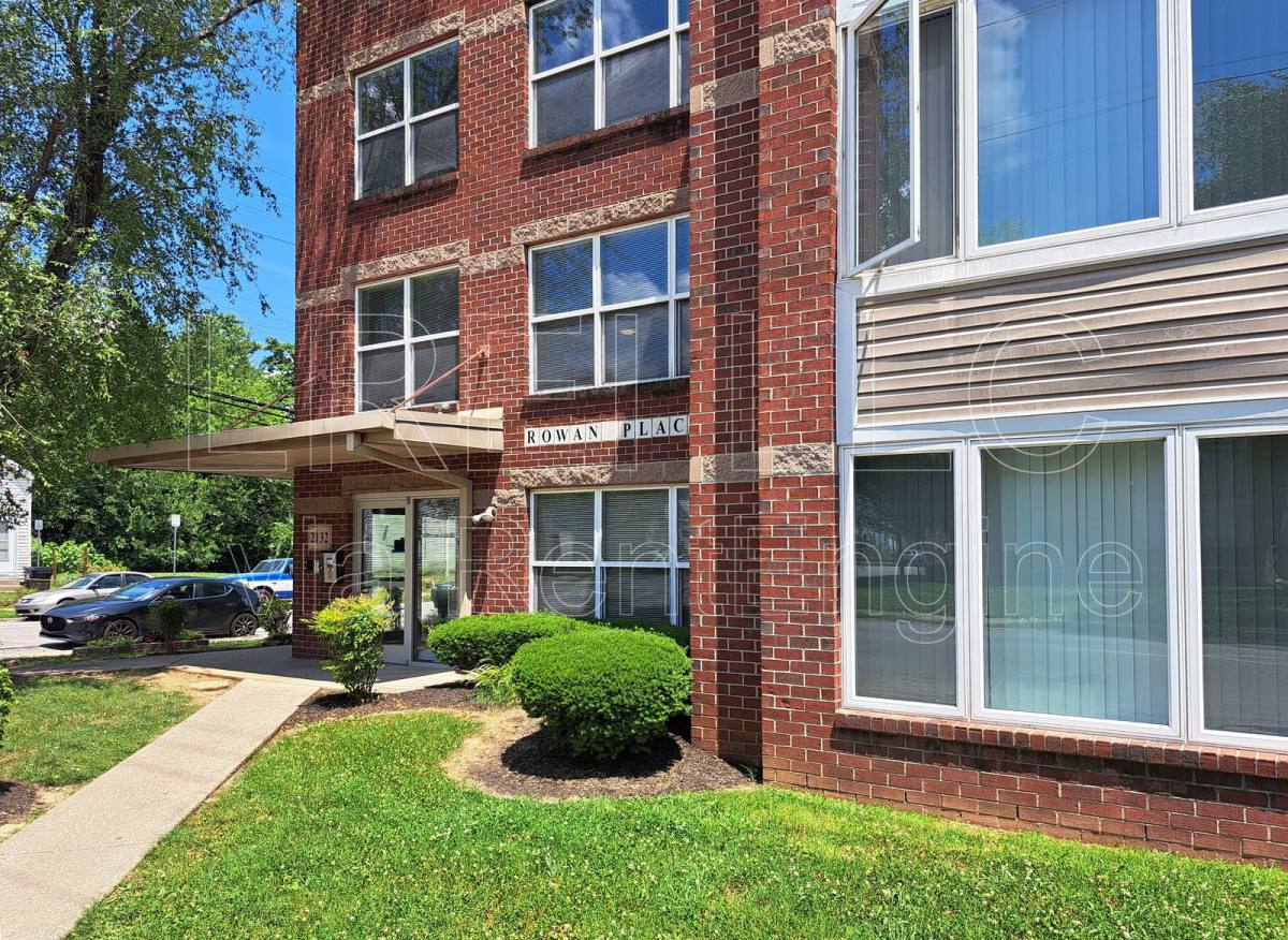 Apartment for rent at 2132 Rowan St #102, Louisville, KY 40212