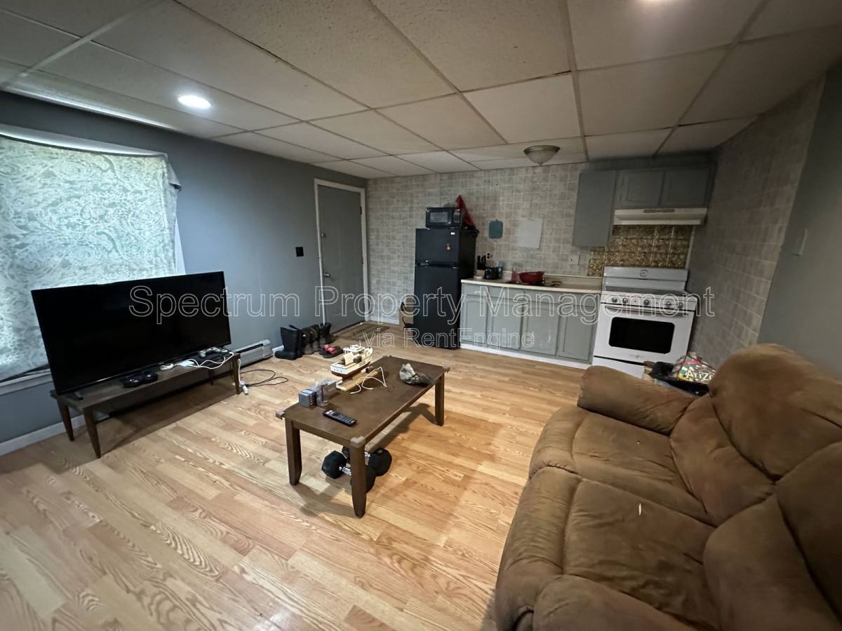 Apartment for rent at 27 Eastern Ave #2, Augusta, ME 04330