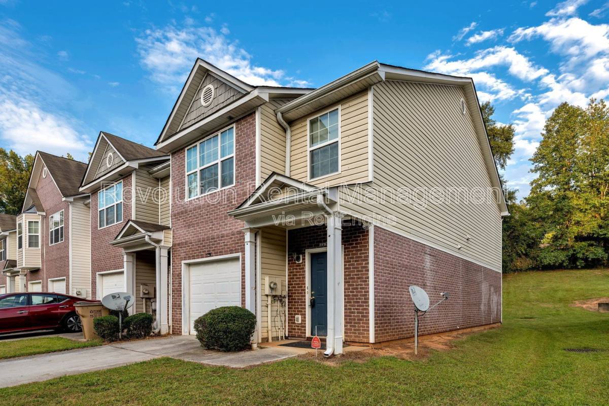 Condo for rent at 8520 Kaden Dr, Jonesboro, GA 30238