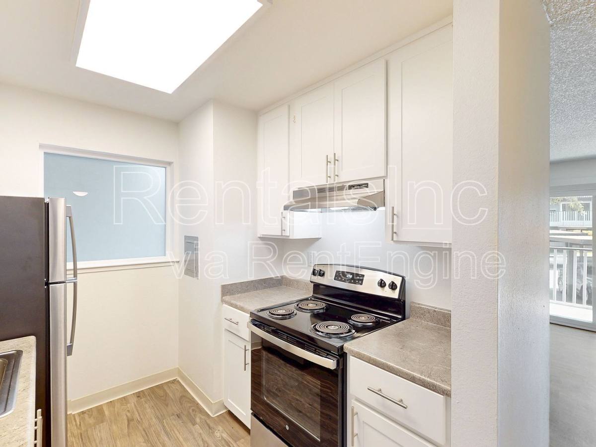Apartment for rent at 521 Alameda Del Prado #324, Novato, CA 94949