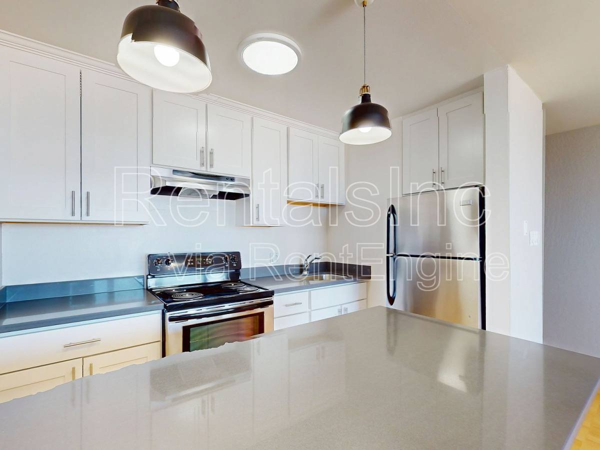 Apartment for rent at 651 Kansas St #406, San Francisco, CA 94107