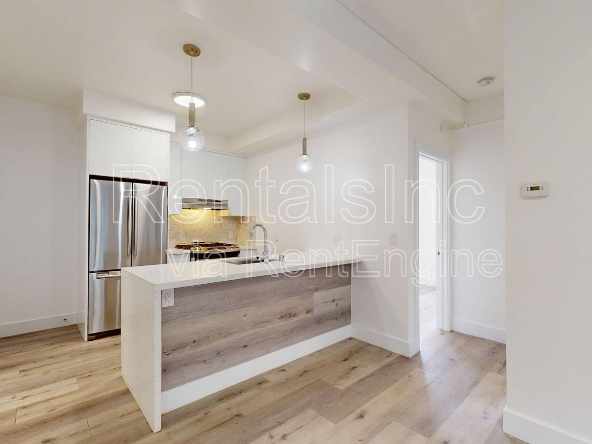 Apartment for rent at 275 Grattan St #4, San Francisco, CA 94117