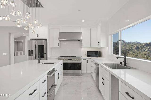 House for rent at 40 Saddlebow Rd, West Hills, CA 91307