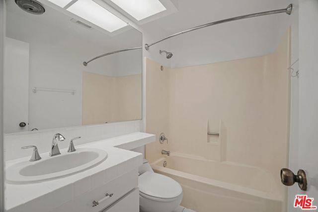 Condo for rent at 3231 Cheviot Vista Place #307, Los Angeles, CA 90034