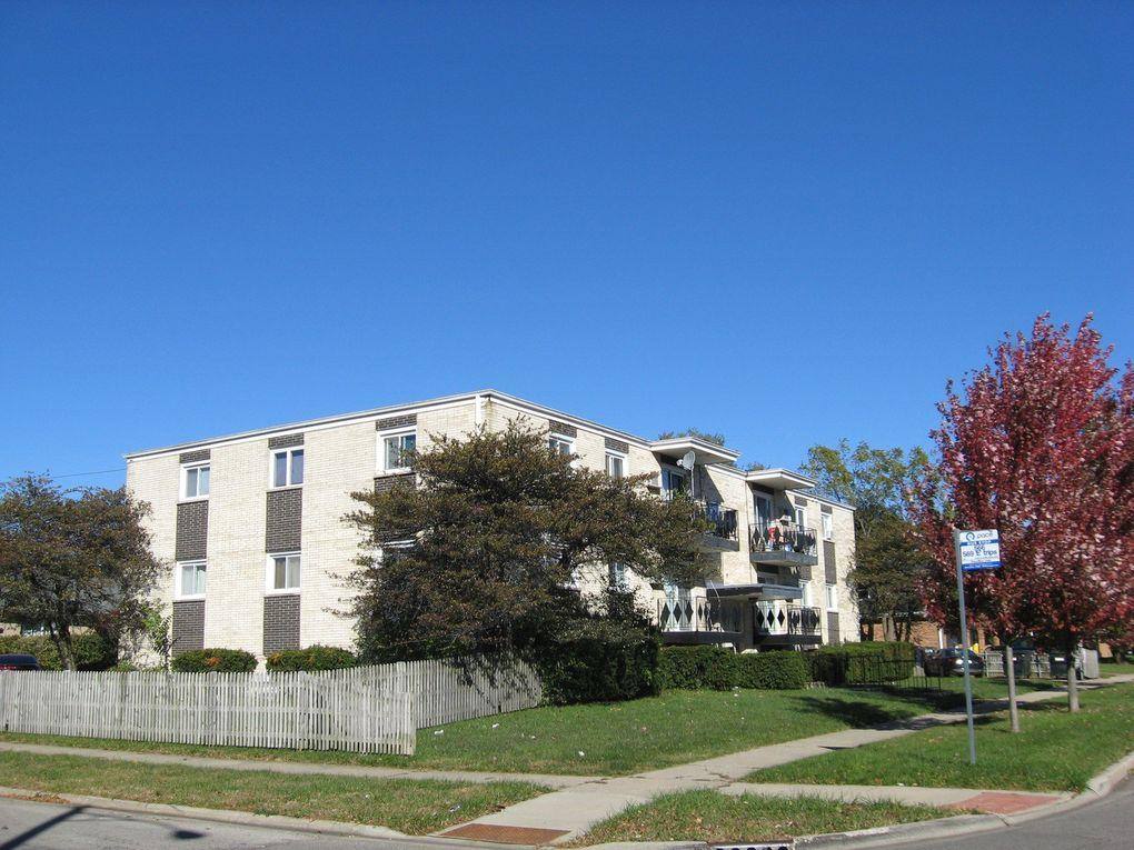 Apartment for rent at 108 N McAree #6, Waukegan, IL 60085