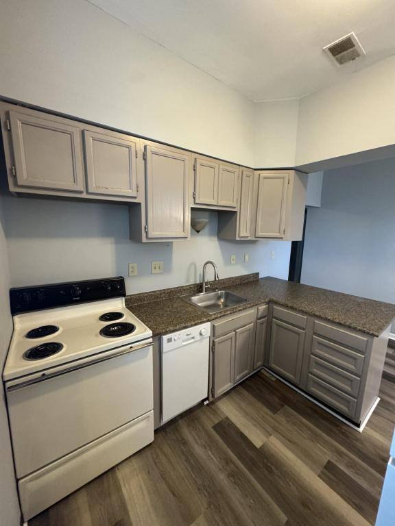 House for rent at 3213 Vine St, Cincinnati, OH 45220